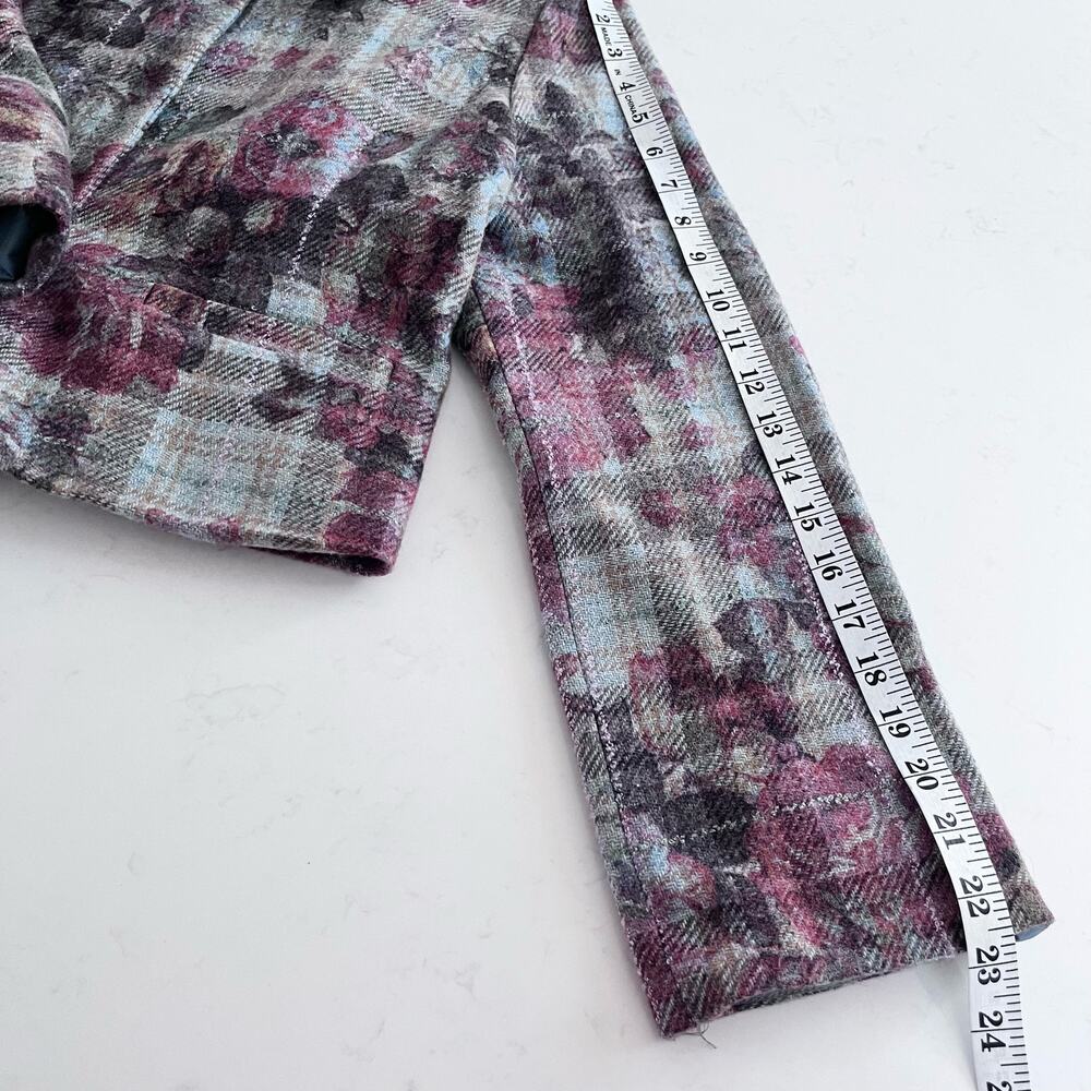 St. John Sport Plaid Wool Blend Floral Embroidered Collared Jacket Size Medium - Picture 15 of 15